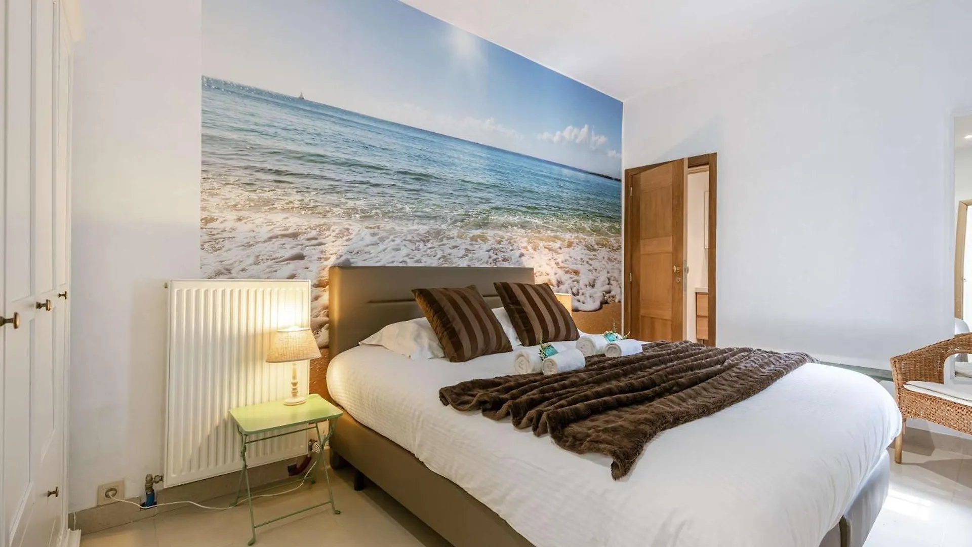 Huswell - Spacious Apartment With Terrace, Pets Are Welcome Ostend 0*,  Belgium