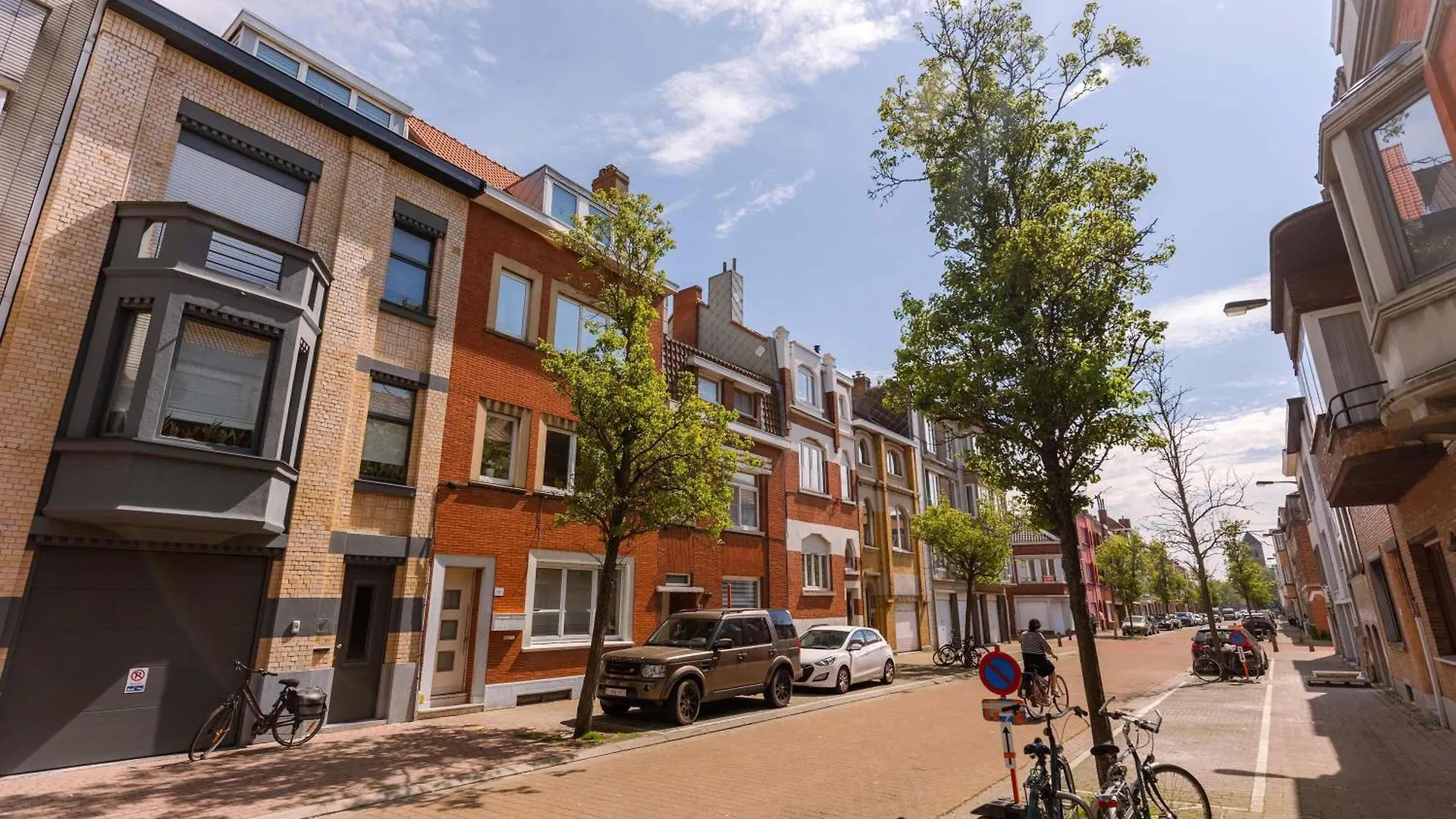 Huswell - Spacious Apartment With Terrace, Pets Are Welcome Ostend Belgium