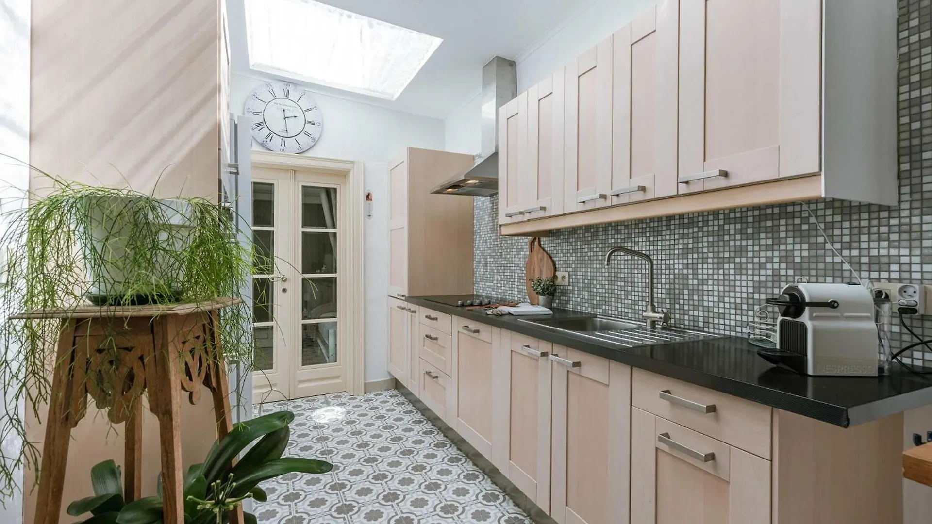 Huswell - Spacious Apartment With Terrace, Pets Are Welcome Ostend